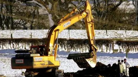 20 people charged with machinery thefts