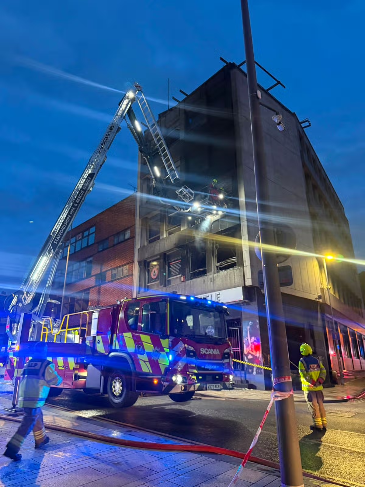 Firefighters battle battle blaze in former nightclub