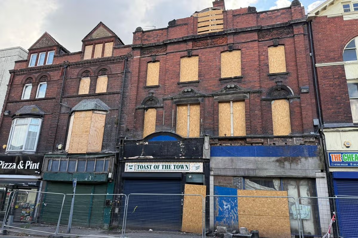 Company fined over poor state of building in conservation area.