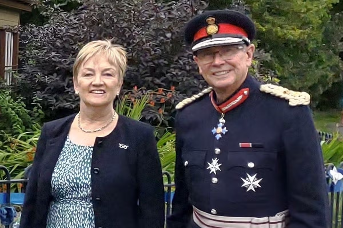 Couple receive joint recognition