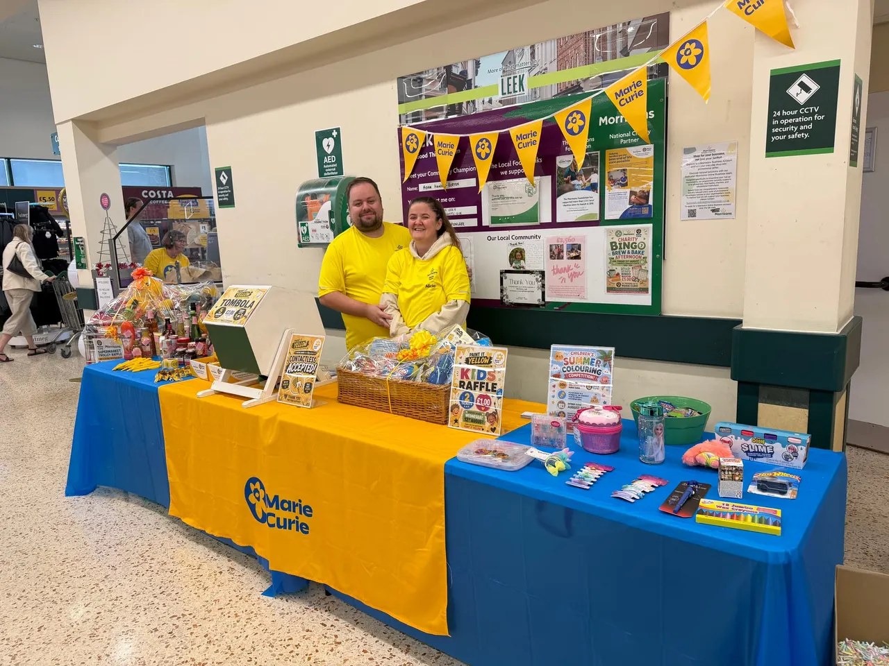 Supermarket staff paint it yellow