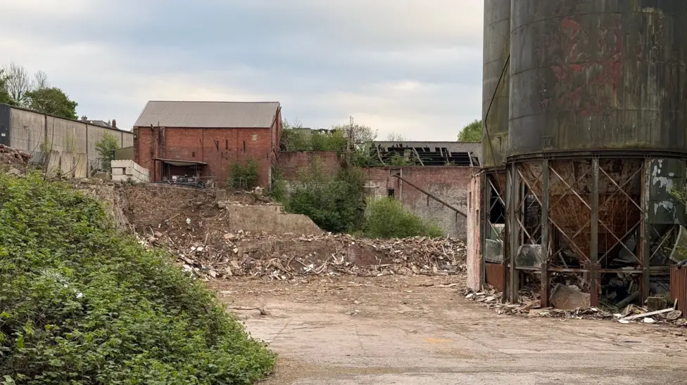 Residents to have their say on plans for fire hit mill